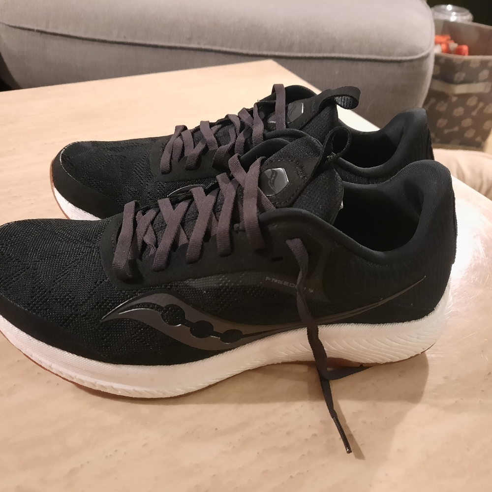 Saucony Freedom 5